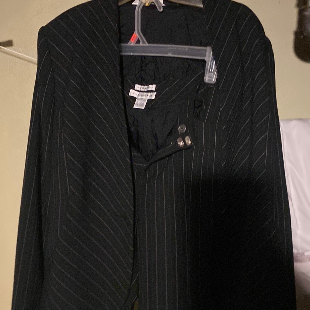 Ladies 2 pc Pant Suit